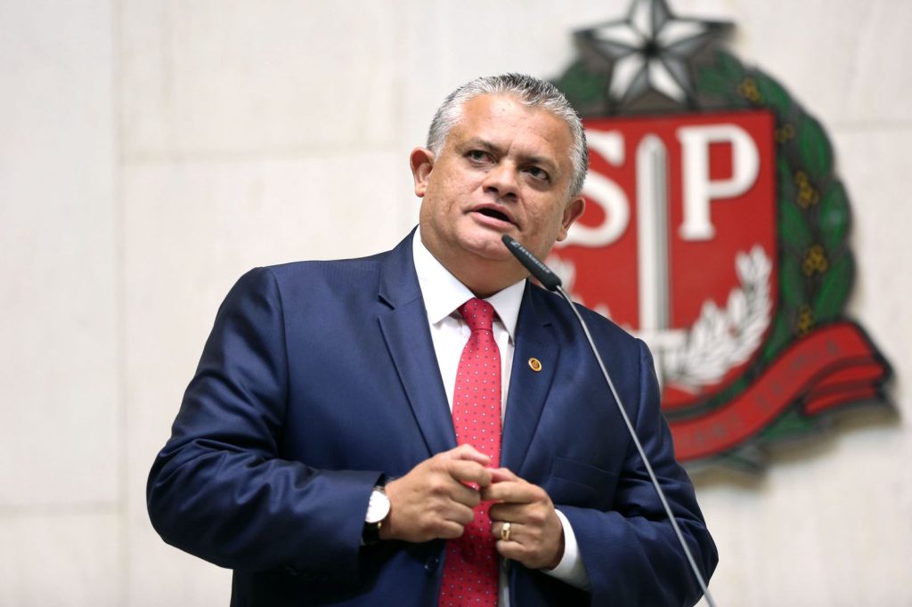 Deputado aciona Ministério Público de SP em defesa dos consumidores da SABESP